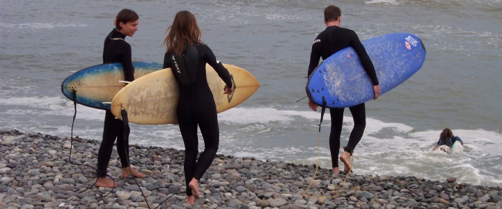 surfers